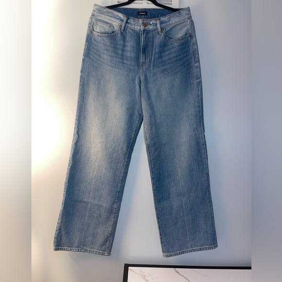 Express Denim - Express Wide leg High Rise Lightwash Females Size 10R